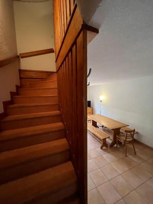 Chalet Vars 8 A 10 Personnes, Proche Des Pistes Exterior foto